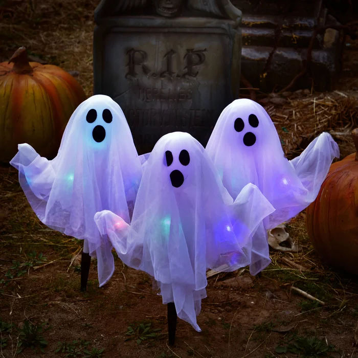 Ghost Groundbreakers Lighted Display Ideas for Halloween Decorations