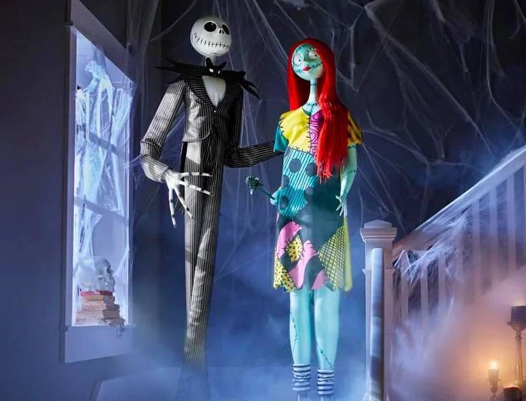 Jack Skellington and Sally Halloween Decoration Idea