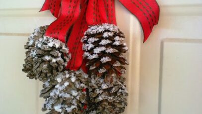 Pinecone Door Hanger